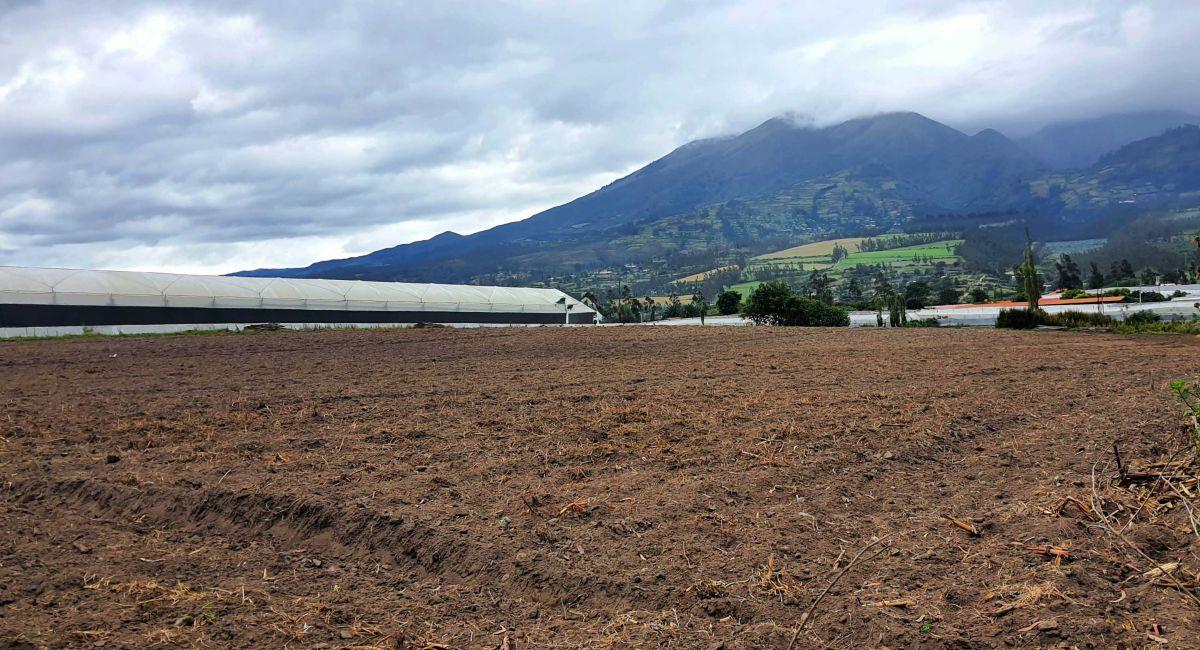 Terreno en Venta en Atuntaqui Lote B1 2160 m² Sector Ontañon, Imbabura — imagen 3