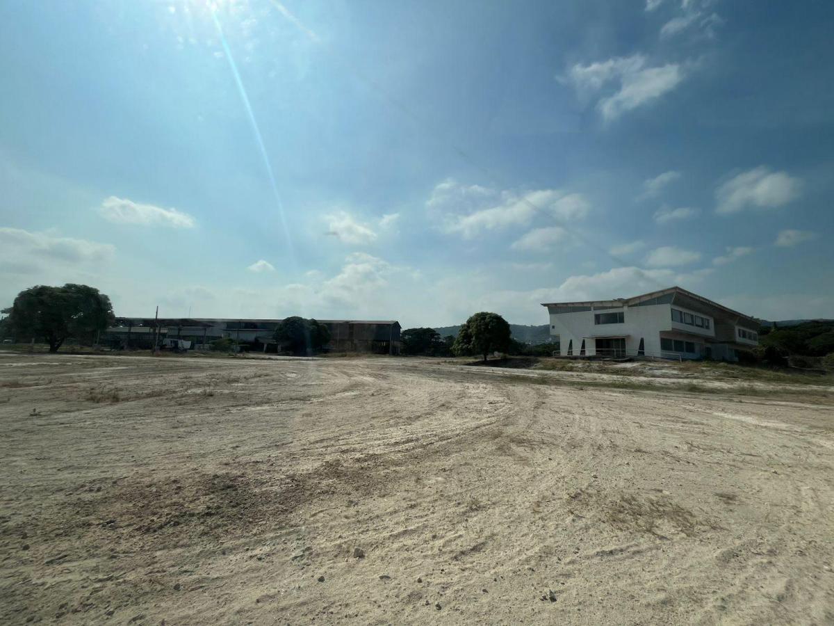 Vendo Macrolote Industrial y Comercial en La Vía a La Costa Guayaquil, Guayas — imagen 9