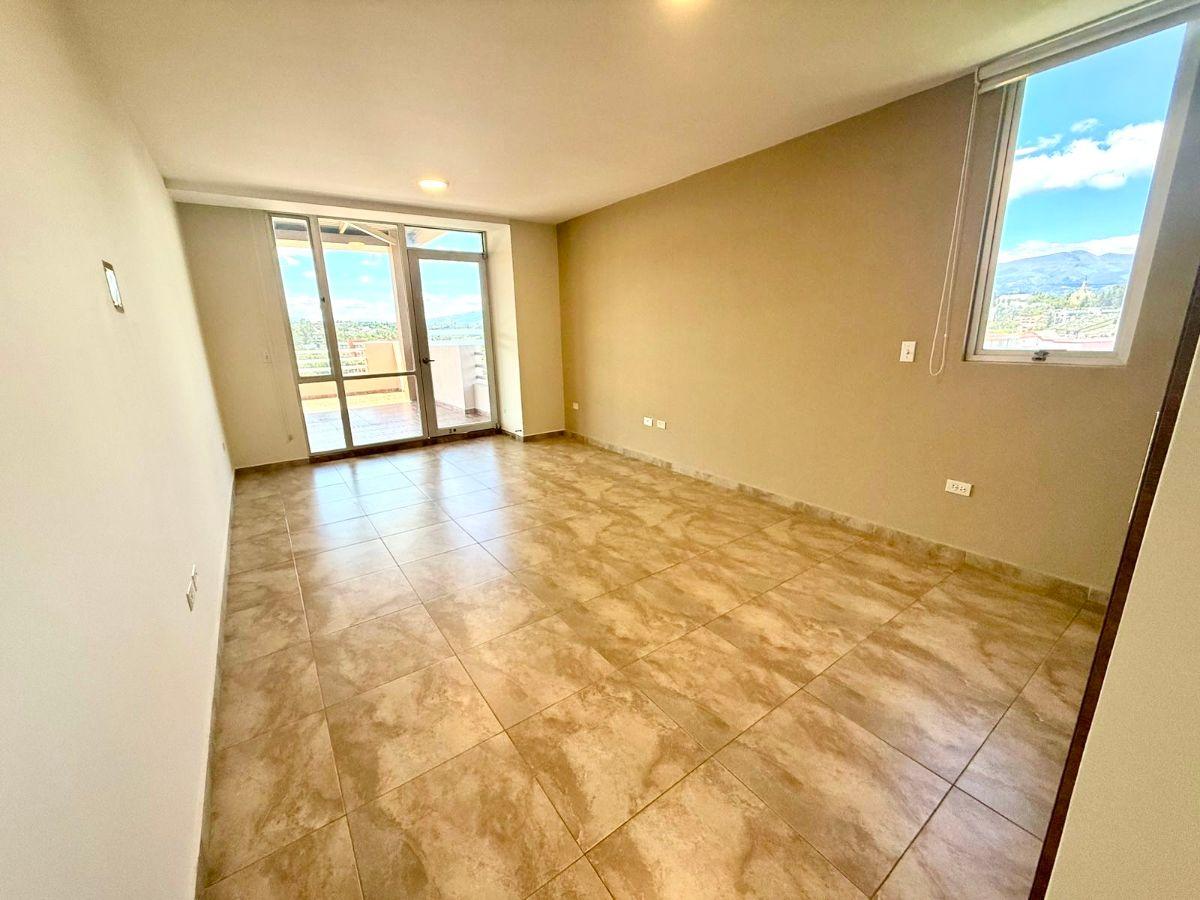 Departamento en Venta 136 m Más Terraza 73 m La Primavera - Cumbayá — imagen 10
