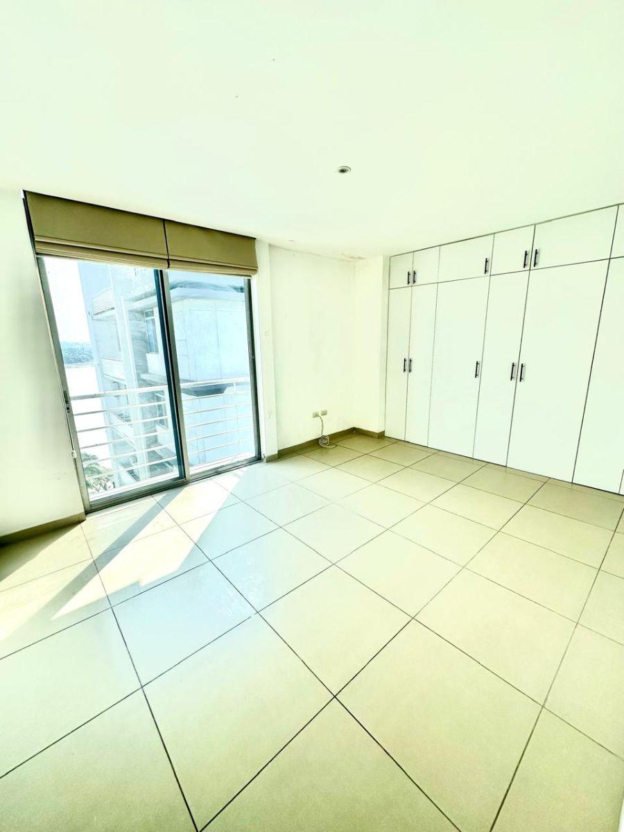 Samborondón Km 4.5 River Towers Vista Al Rio Departamento en Venta, Guayas — imagen 2