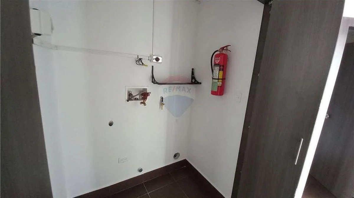 Ponceano Suite de Venta 63 m² con Parqueadero y Bodega — imagen 7