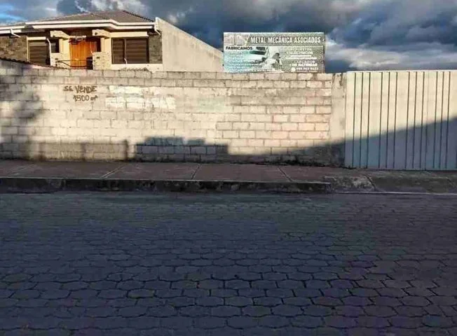 Terreno en venta en Cotacachi — imagen 1