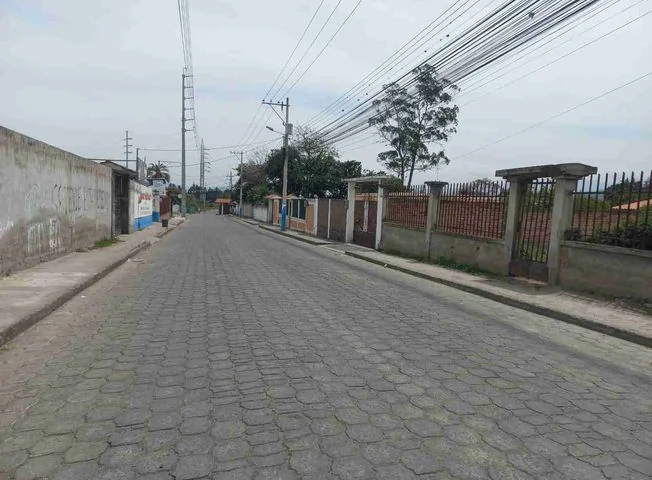 Terreno en venta en Cotacachi — imagen 1