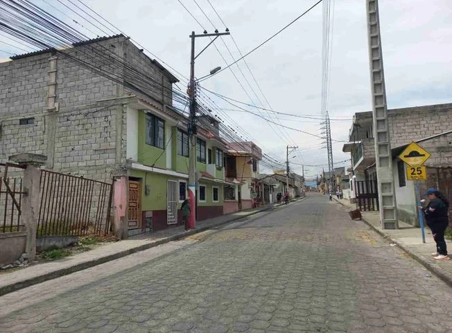 Terreno en venta en Cotacachi — imagen 3