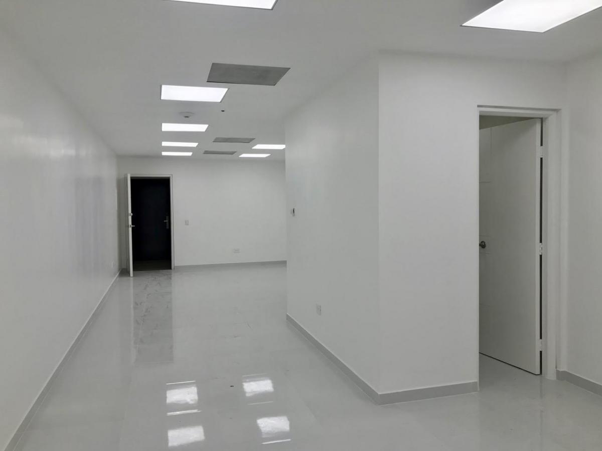 Norte. World Trade Center en Venta Oficina de 50 m² Remodelada, Guayas — imagen 6