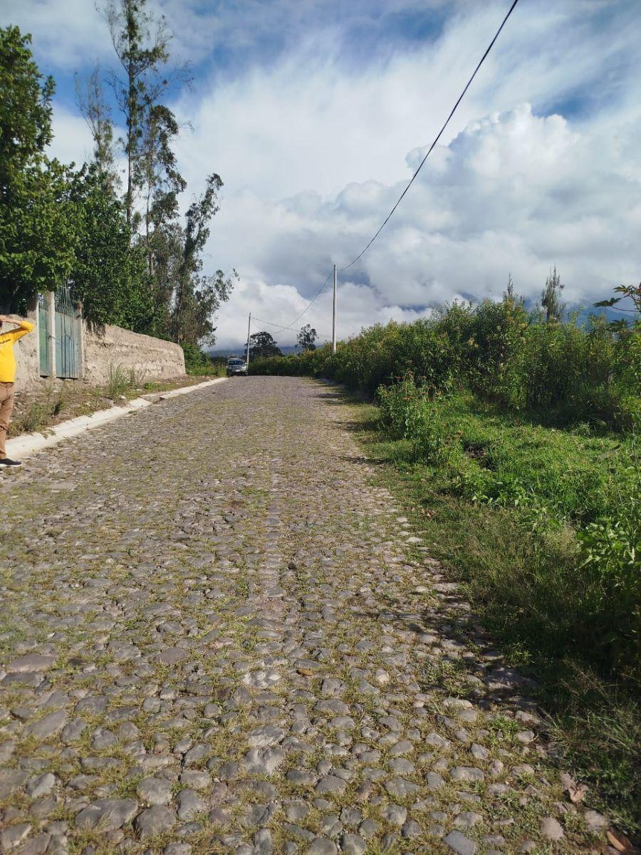 En San Pablo, con Hermosa Vista a La Laguna Se Vende, Imbabura — imagen 6