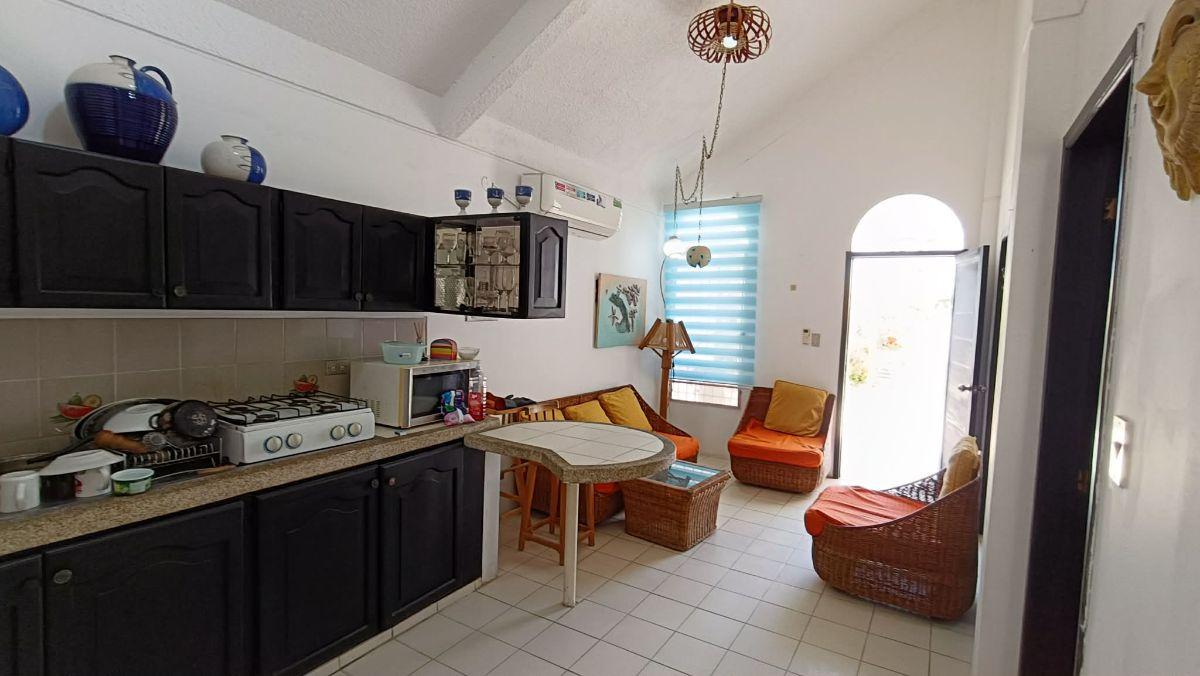 De Oportunidad Vendo Amplia Casa de 6 Habitaciones en Conjunto Privado en Salinas — imagen 6