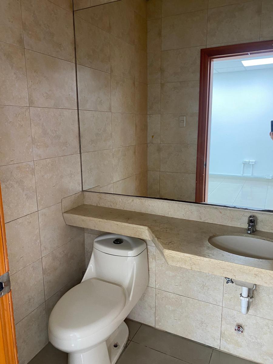 Vendo o Oficina en Plaza Center. Linda Vista Panoramica. 58,02 m², Guayas — imagen 7