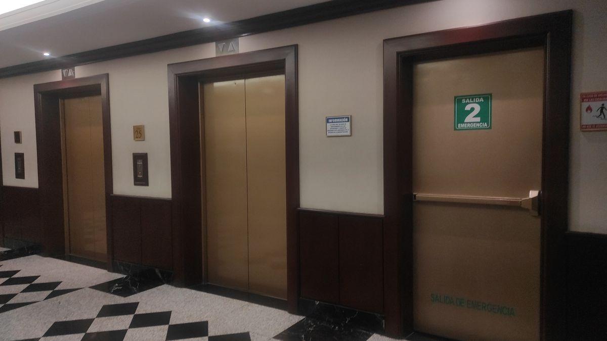 Oficina Comercial de 140 m² en Venta en El Centro de Guayaquil. Edificio La Previsora. Guayas — imagen 4