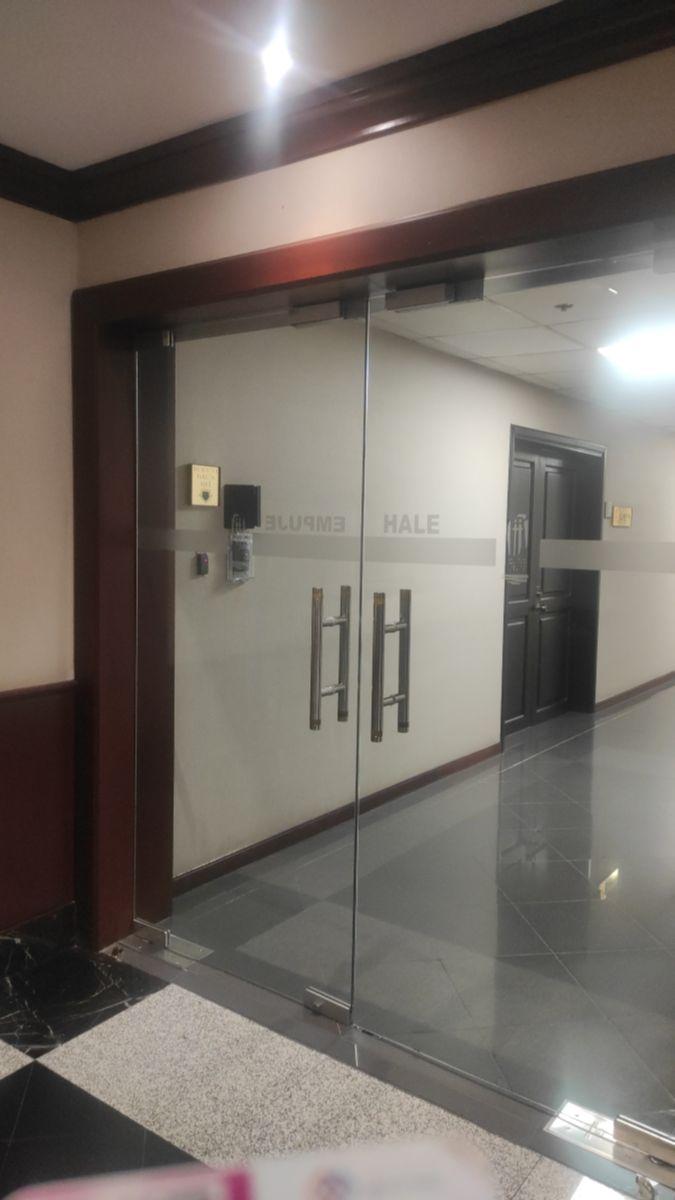 Oficina Comercial de 140 m² en Venta en El Centro de Guayaquil. Edificio La Previsora. Guayas — imagen 3