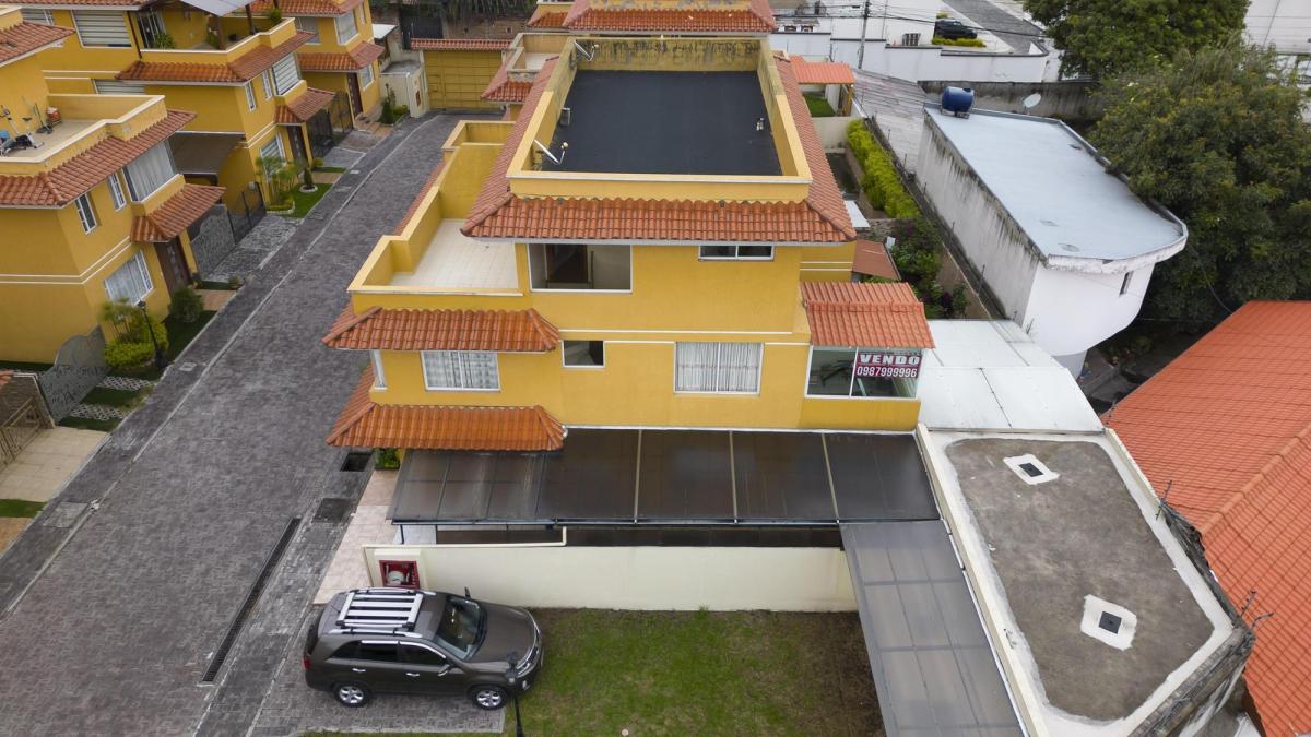 La Armenia 1, Casa 182,94 m², 3 Habitaciones, 3.5 Baños, 3 Parqueaderos — imagen 5