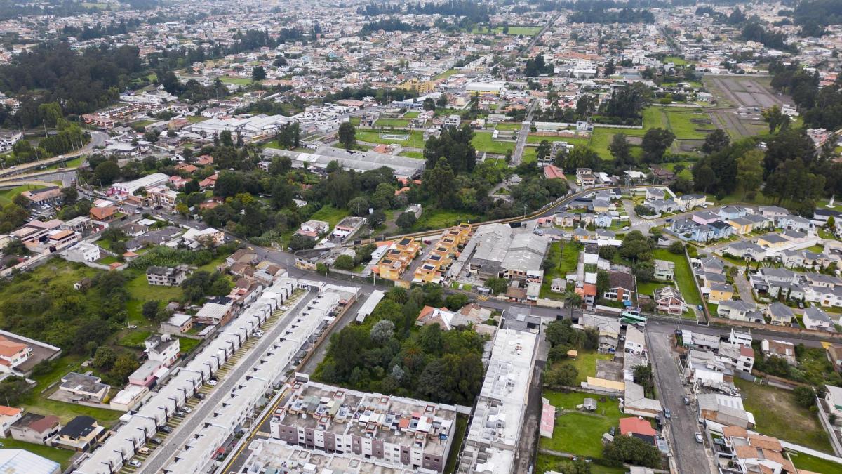 La Armenia 1, Casa 182,94 m², 3 Habitaciones, 3.5 Baños, 3 Parqueaderos — imagen 3