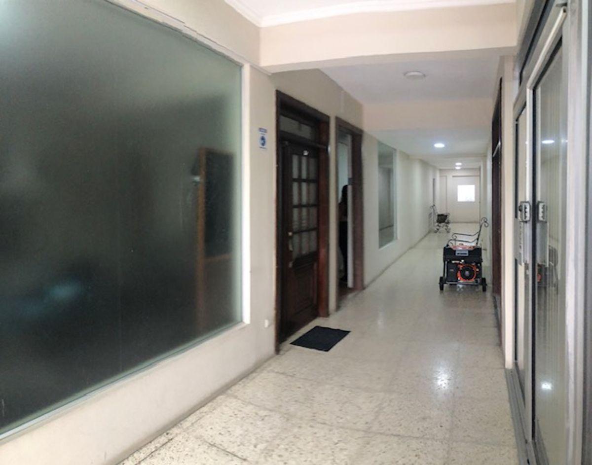 Vendo Casa con Piso Comercial Urdesa, Guayas — imagen 3