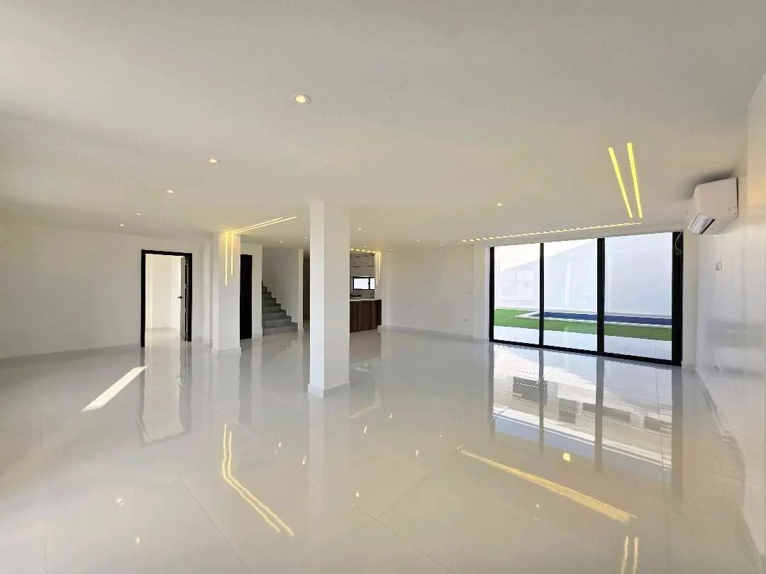 Vendo Casa, Marina Blue, Sur de Manta, 3 Dorm. con Piscina, Manabí — imagen 8