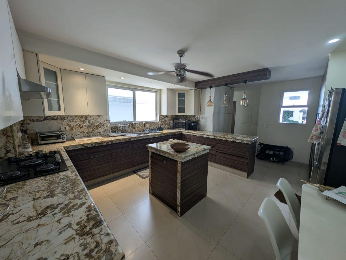 El Alamo - Zona Uees Casa Totalmente Remodelada en Venta de Oportunidad, Guayas — imagen 8