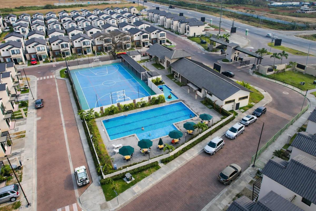 Casa en Venta 134 m² - 2 Dorm. - Urbanización Los Prados - Km 15 Vía La Aurora, T de Daule, Guayas — imagen 4