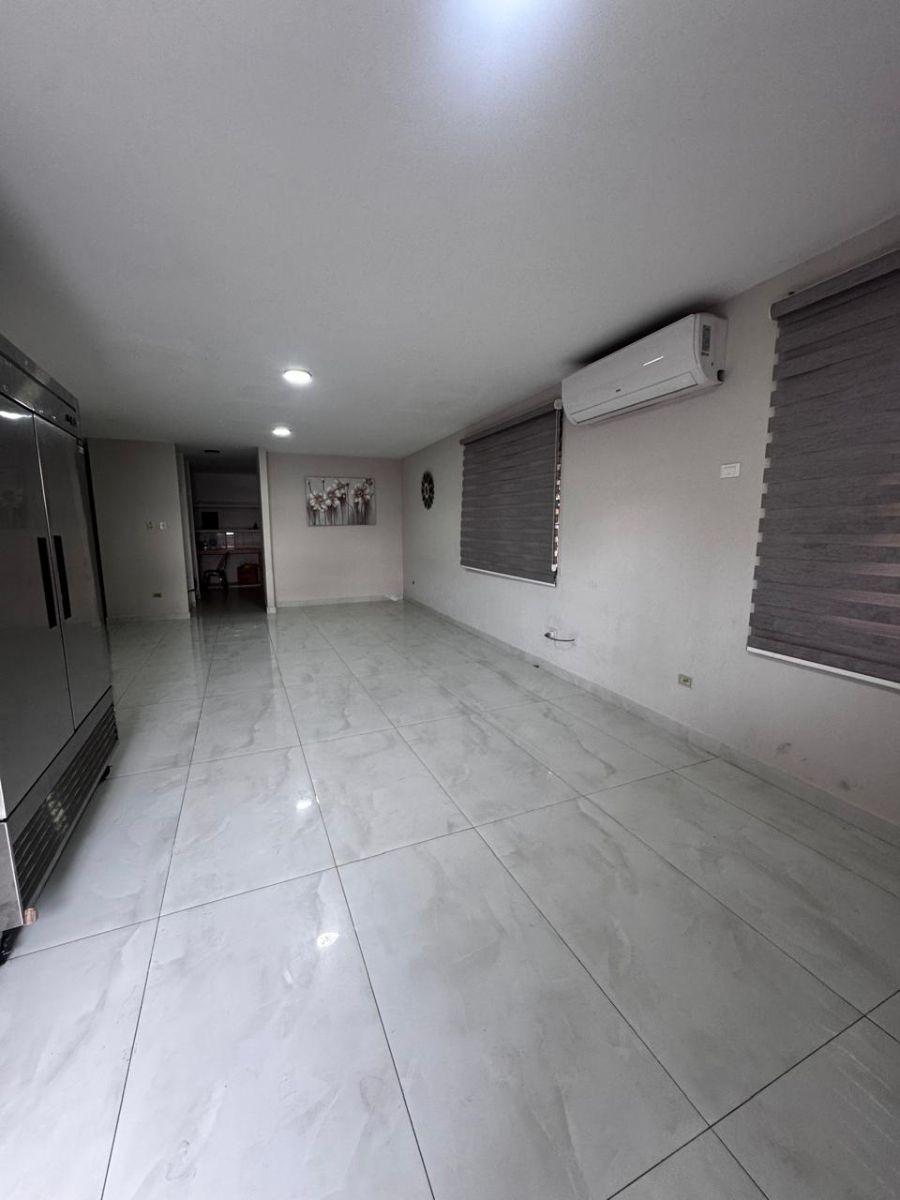Urdesa Central, Casa en Venta de 4 Dorm., Guayas — imagen 8