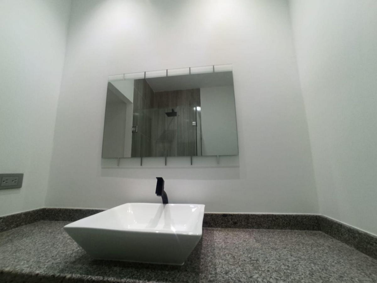 . Casa Nueva en Venta, Moderna Lista Para Habitar, Urbanización Zhará, El Oro — imagen 7