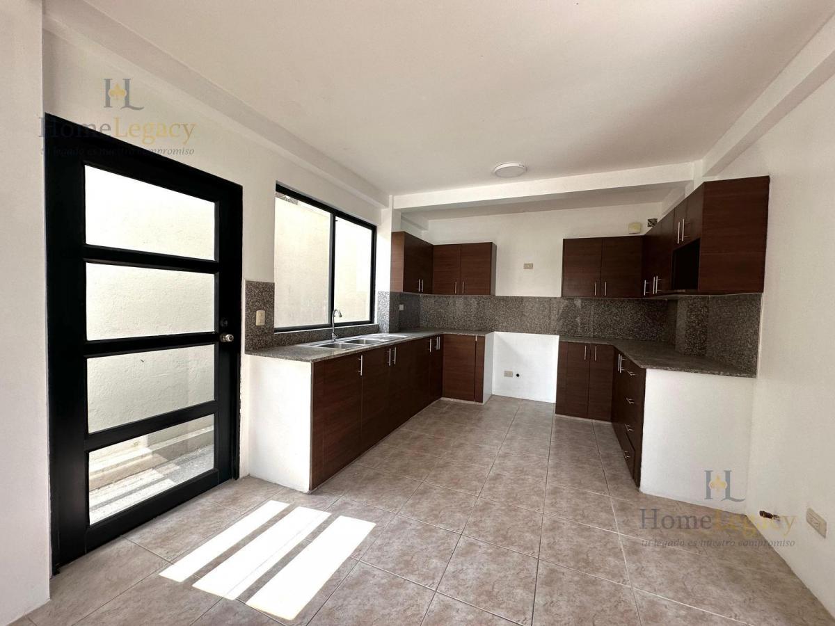 Venta de Casa en Samborondón - Ciudad Celeste con 5 Habitaciones y 1 Suite Am, Guayas — imagen 4