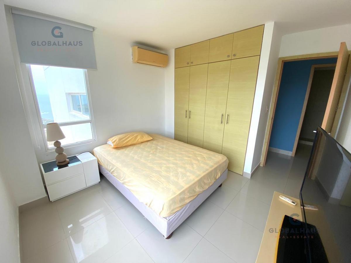 Venta de Departamento en Playa Edificio Ocean Club 3 Habitaciones. Z. R. Guayas — imagen 2