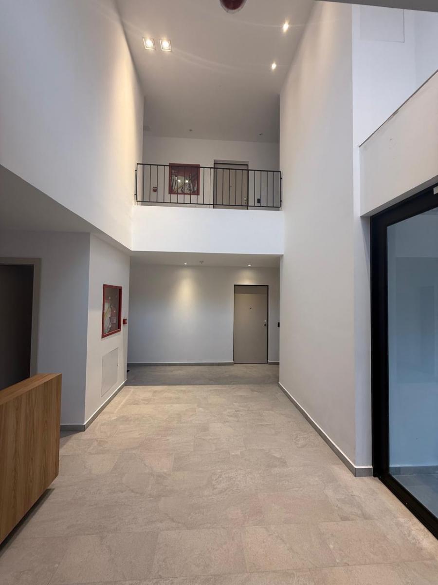 Departamento Nuevo en Venta con Patio en Cumbayá — imagen 10