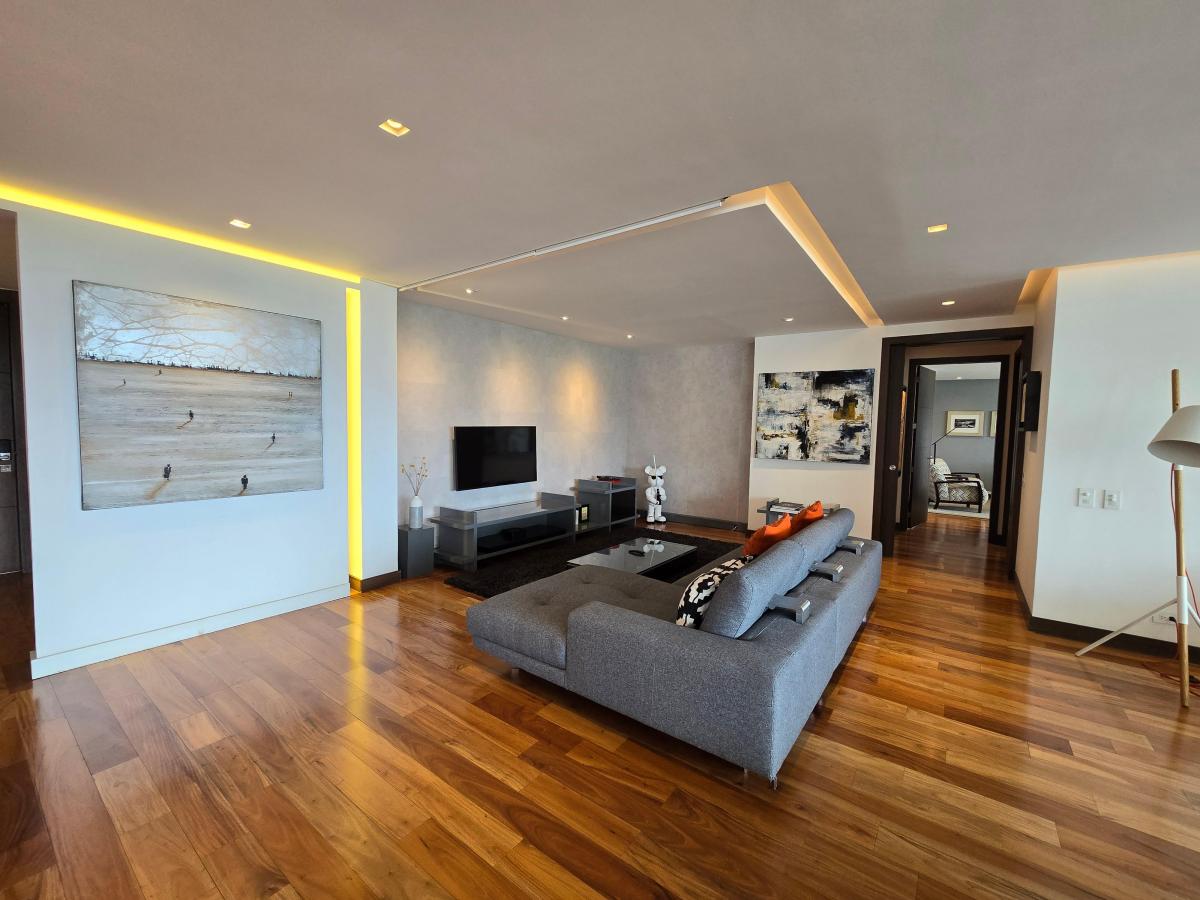 - Renta Ó Venta - Hermoso y Lujoso Departamento de 2 Dorm. — imagen 9
