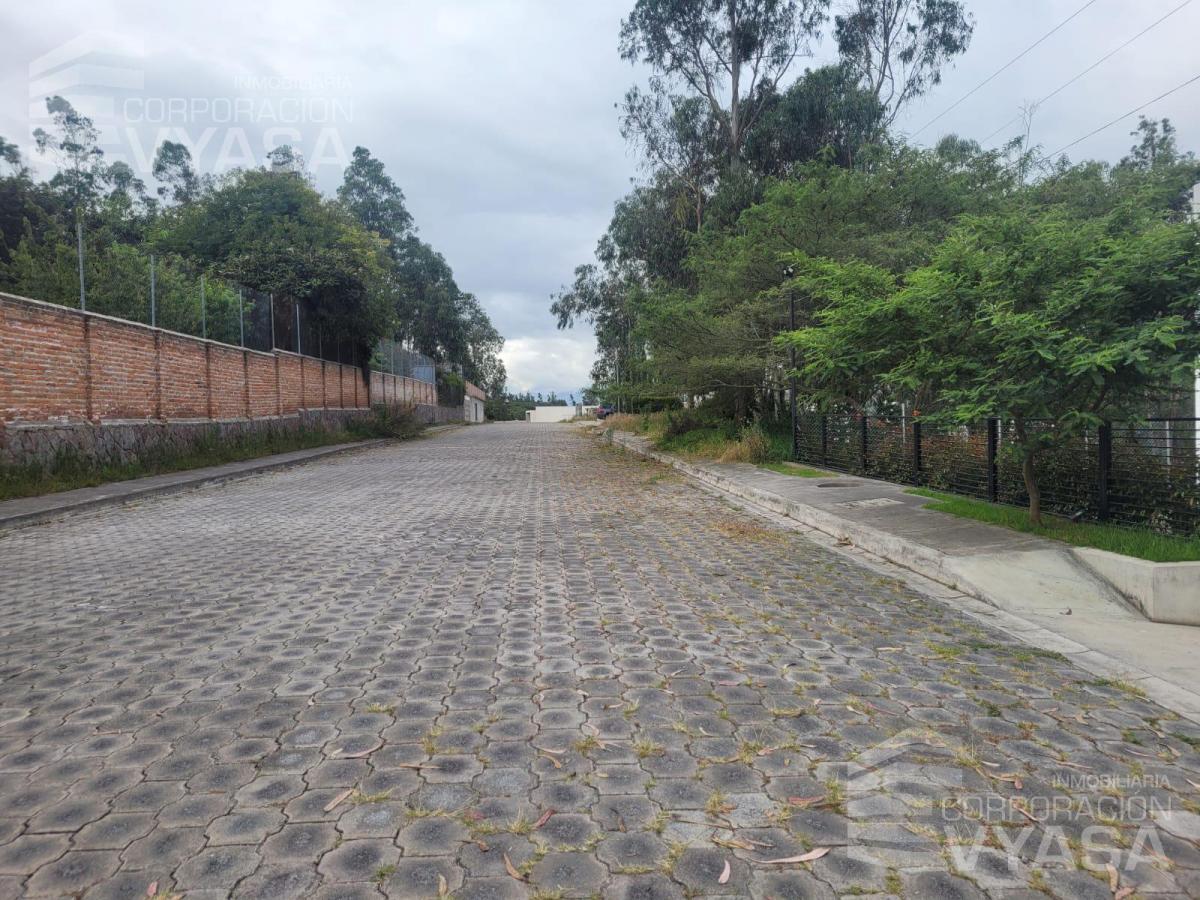 Nayón - Terreno en Venta de 1000 m² Dentro de Conjunto — imagen 2