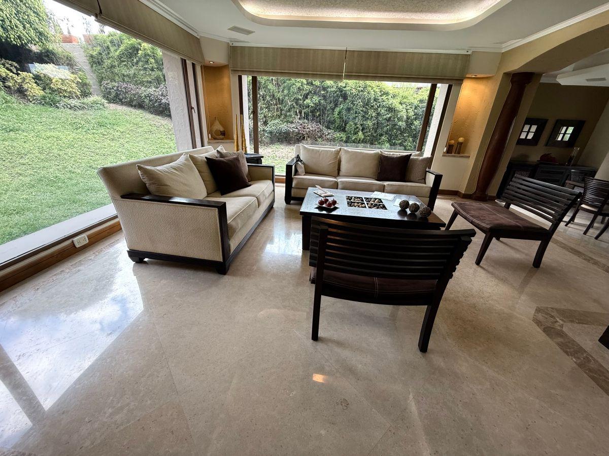 Vendo Casa Elegante, de Lujo urbanización Exclusiva Cumbaya, alta Seguridad, Vistas Canchas — imagen 10
