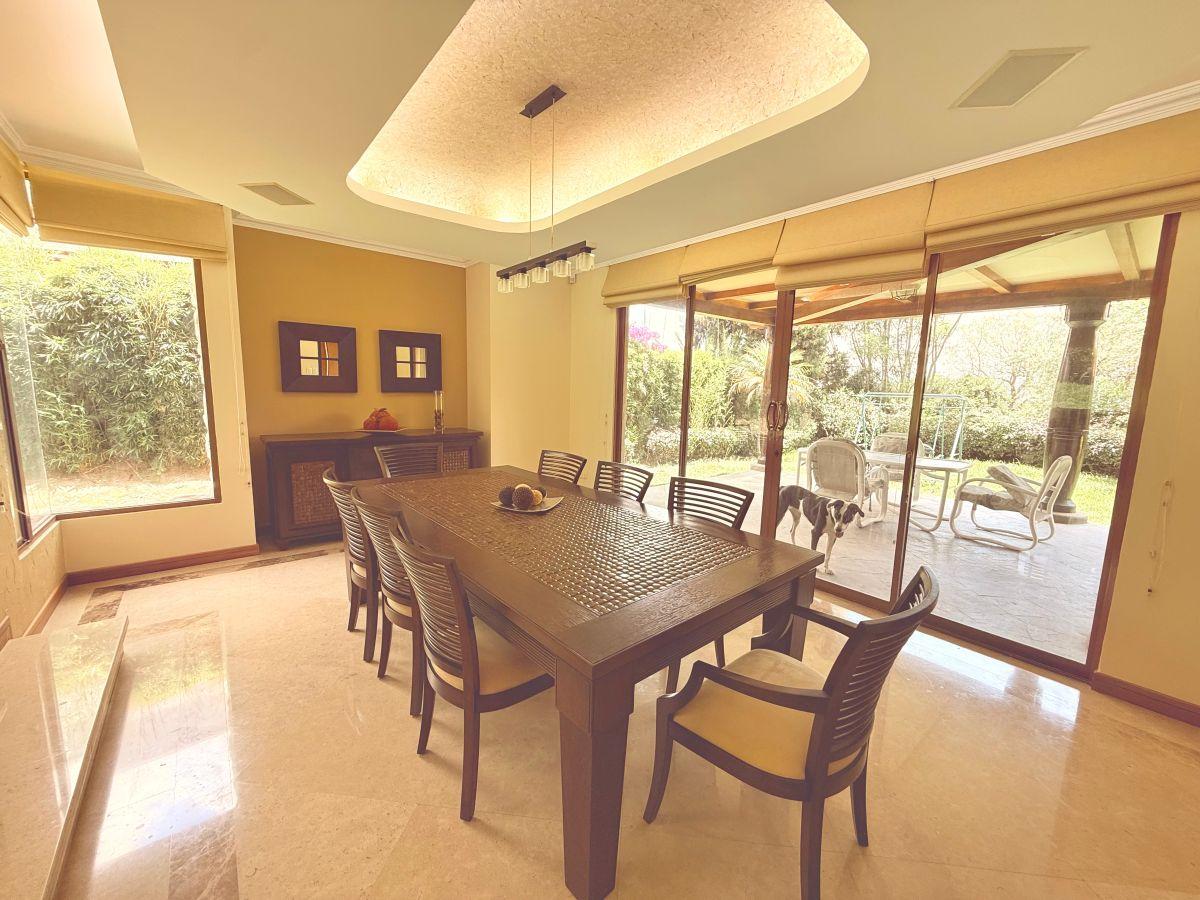 Vendo Casa Elegante, de Lujo urbanización Exclusiva Cumbaya, alta Seguridad, Vistas Canchas — imagen 9