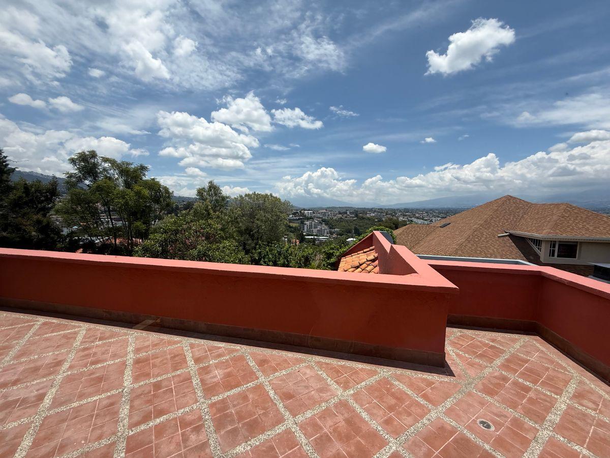 Vendo Casa Elegante, de Lujo urbanización Exclusiva Cumbaya, alta Seguridad, Vistas Canchas — imagen 2