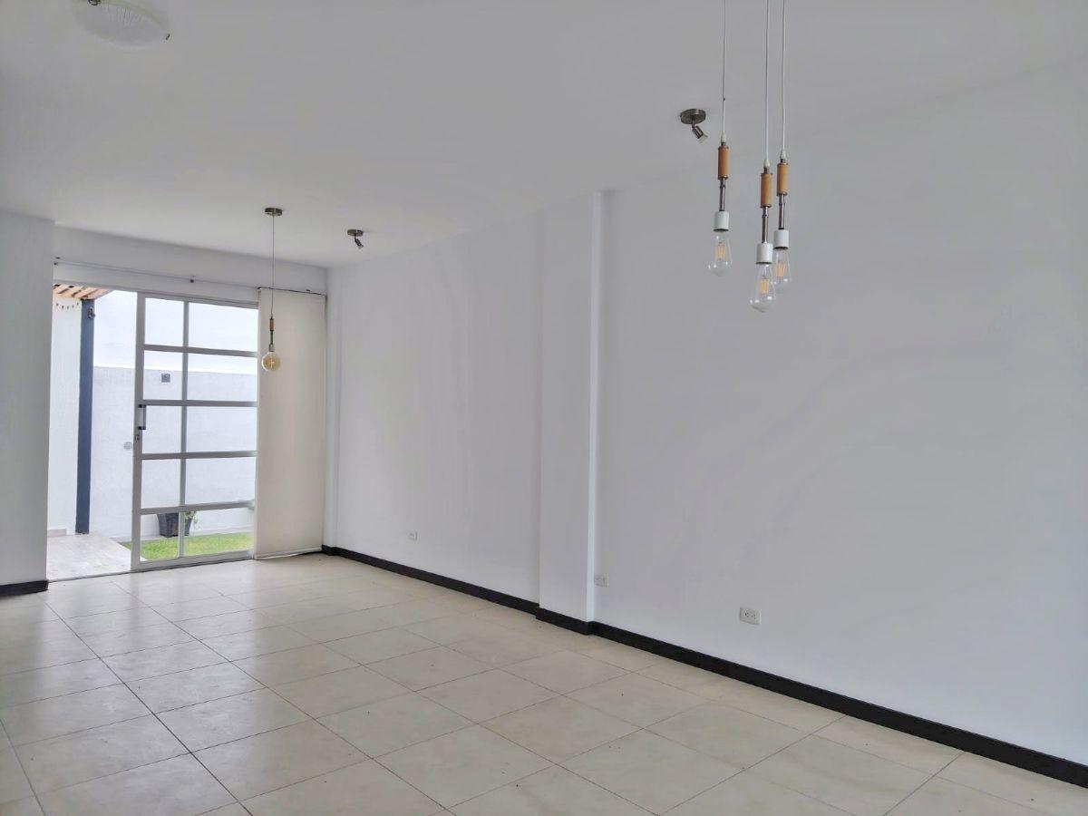 Vendo Amplia Casa en Urbanización Sector Tumbaco — imagen 8