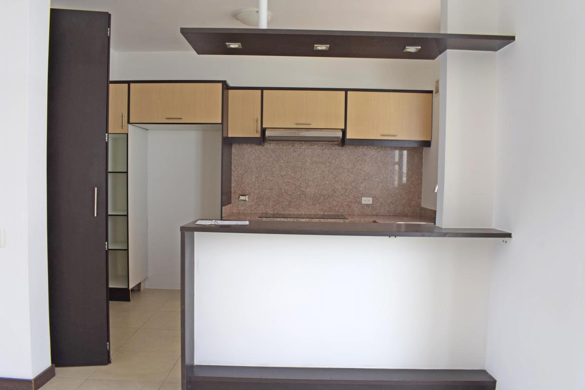 Vendo Amplia Casa en Urbanización Sector Tumbaco — imagen 7
