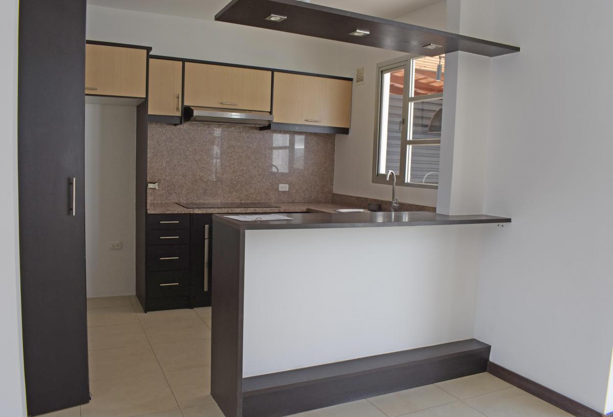 Vendo Amplia Casa en Urbanización Sector Tumbaco — imagen 6