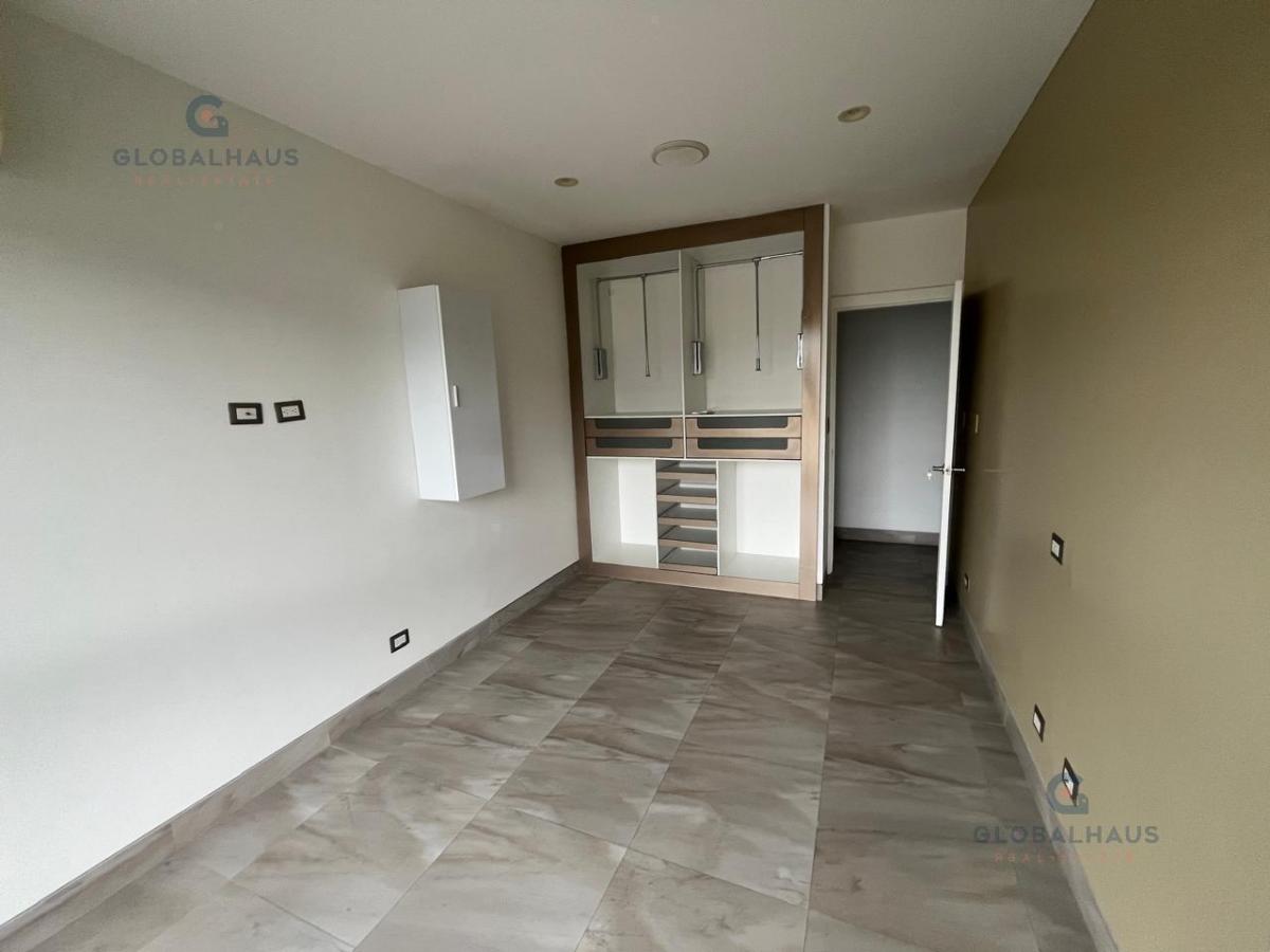 Venta de Departamento Amoblado en Urb Los Olivos II con 3 Habitaciones m. H. Guayas — imagen 3