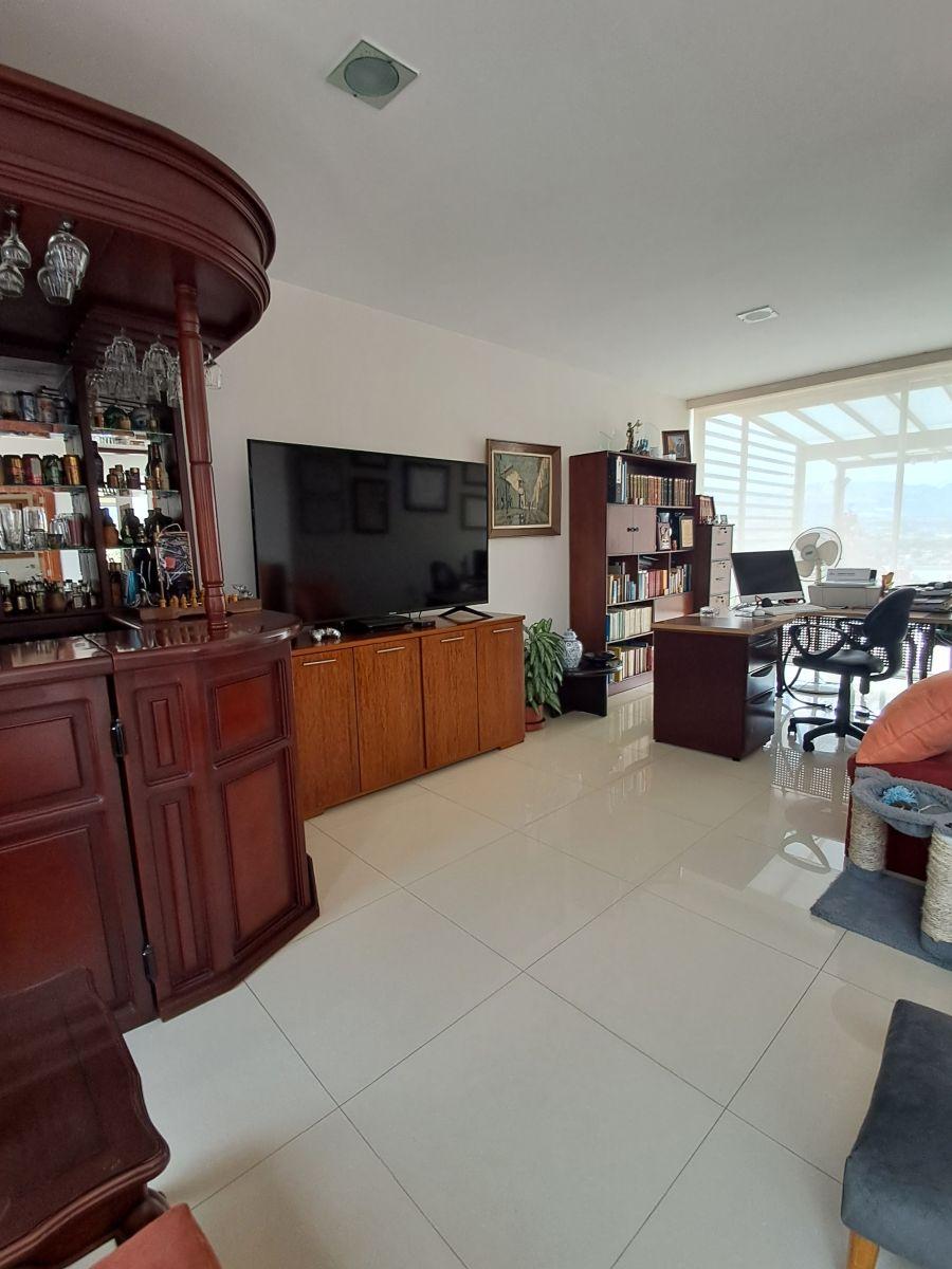 Tanda Venta Casa con Vista Espectacular 3 Dorm. Jardín Urbanización — imagen 4