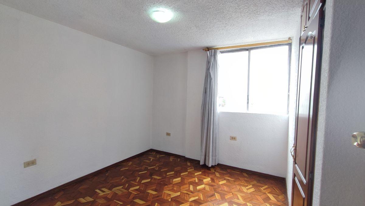 Venta Departamento Galo Plaza 3 Dorm. — imagen 2