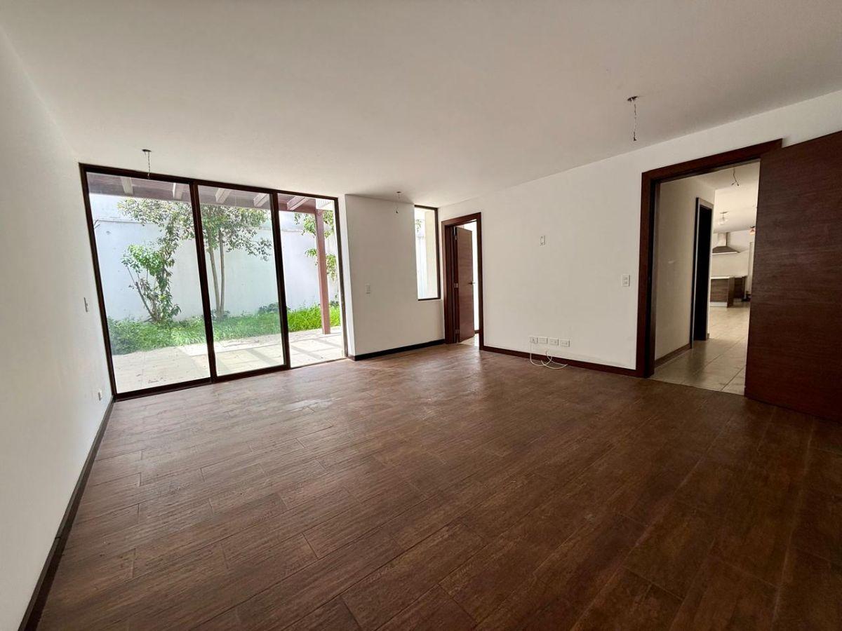 Venta Departamento 240 m Totalesr Cumbayá Paseo San Francisco a Pasos de La Usfq — imagen 8