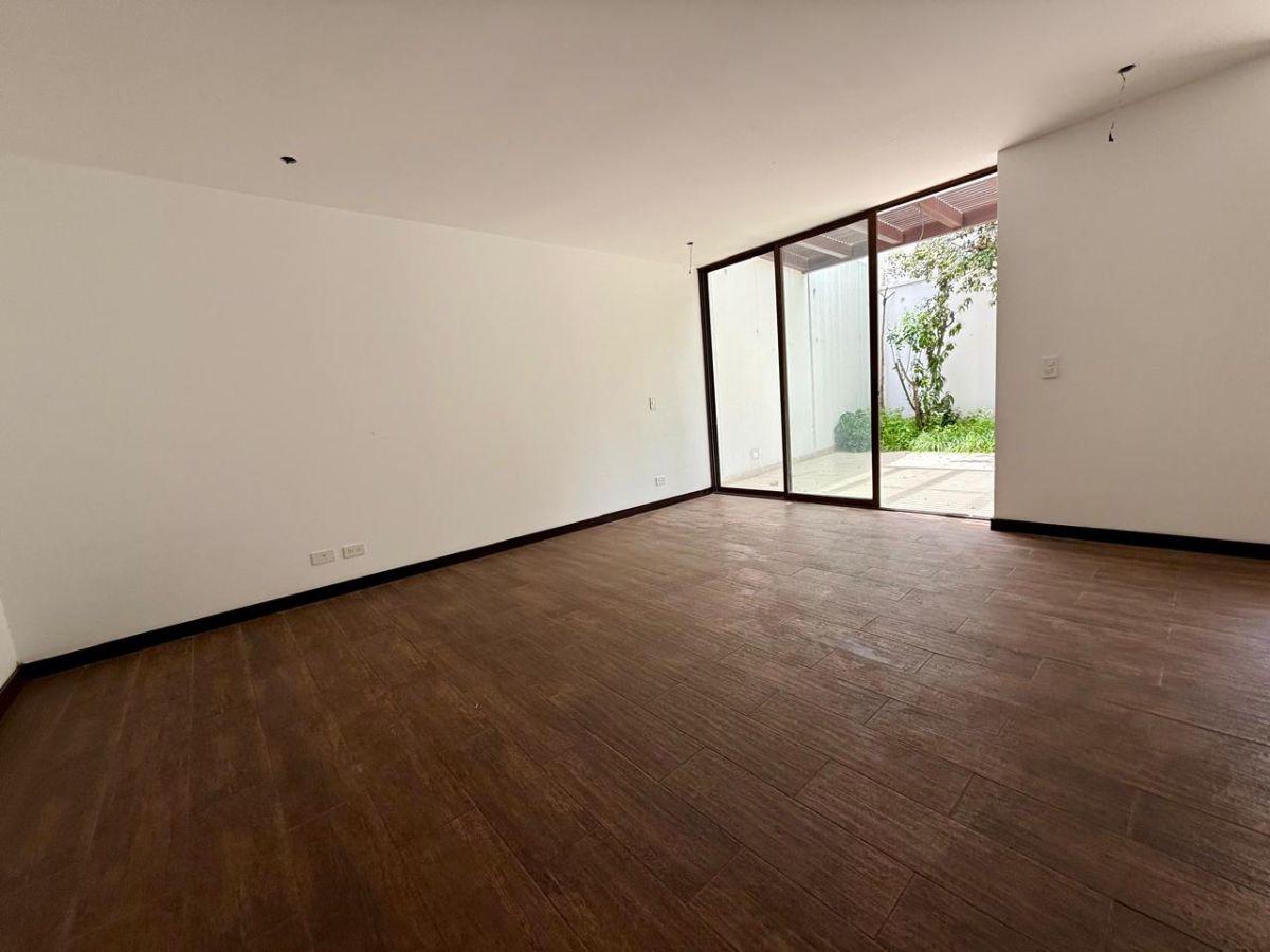 Venta Departamento 240 m Totalesr Cumbayá Paseo San Francisco a Pasos de La Usfq — imagen 7