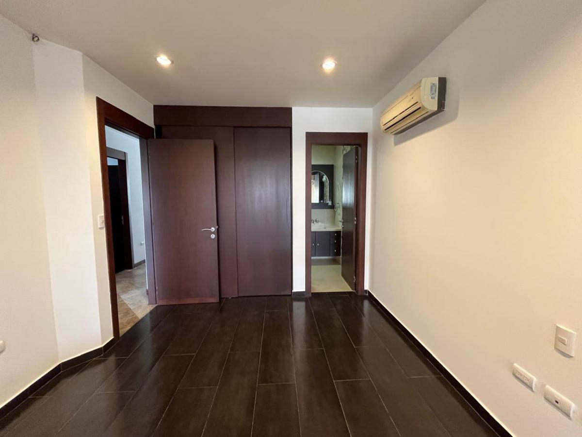 Vendo Apartamento Planta Baja en Guayaquil Tenis Samborondon, Guayas — imagen 7
