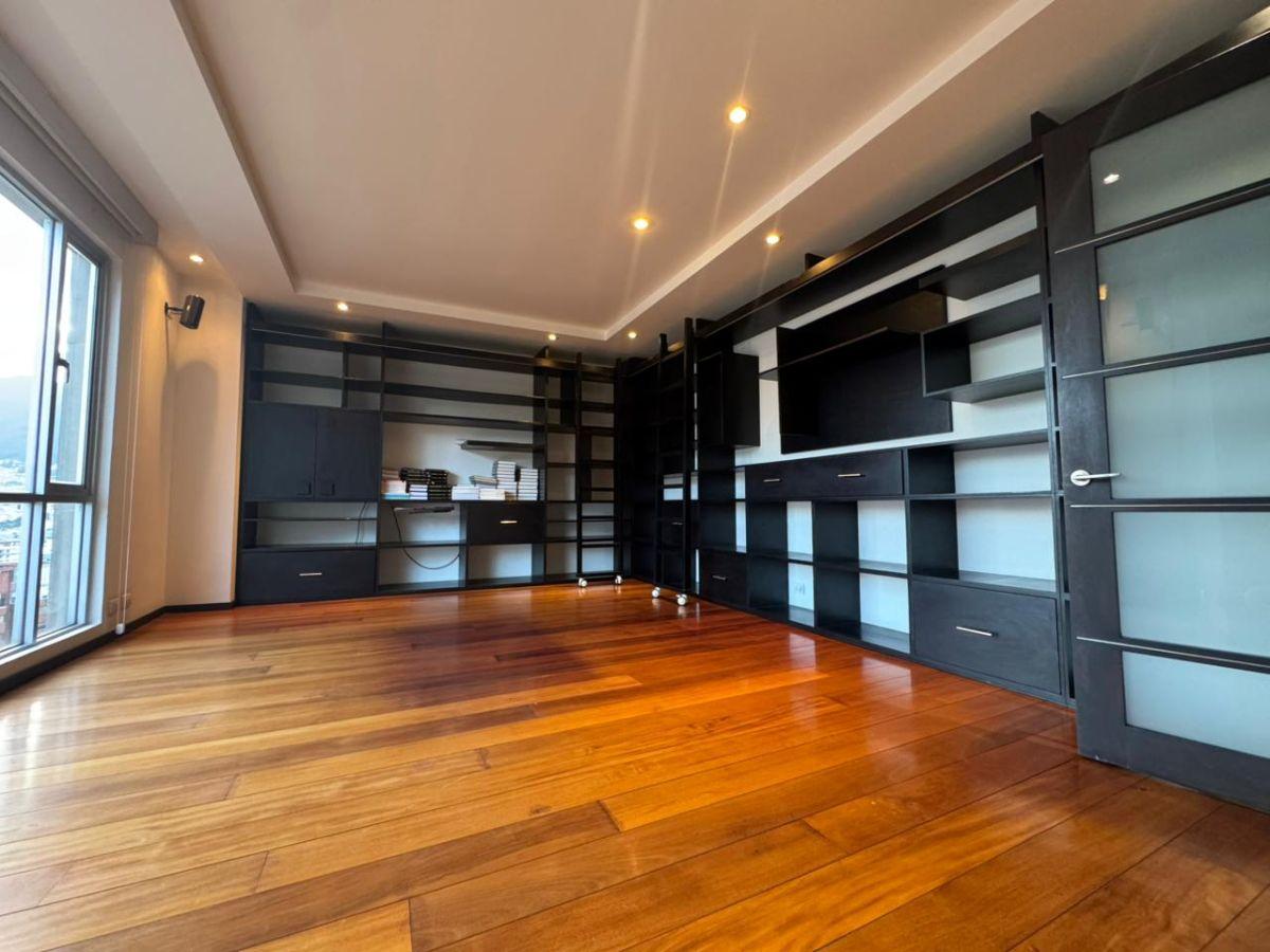 En Venta Departamento de 3 Dorm. 438 m² - Bellavista — imagen 7