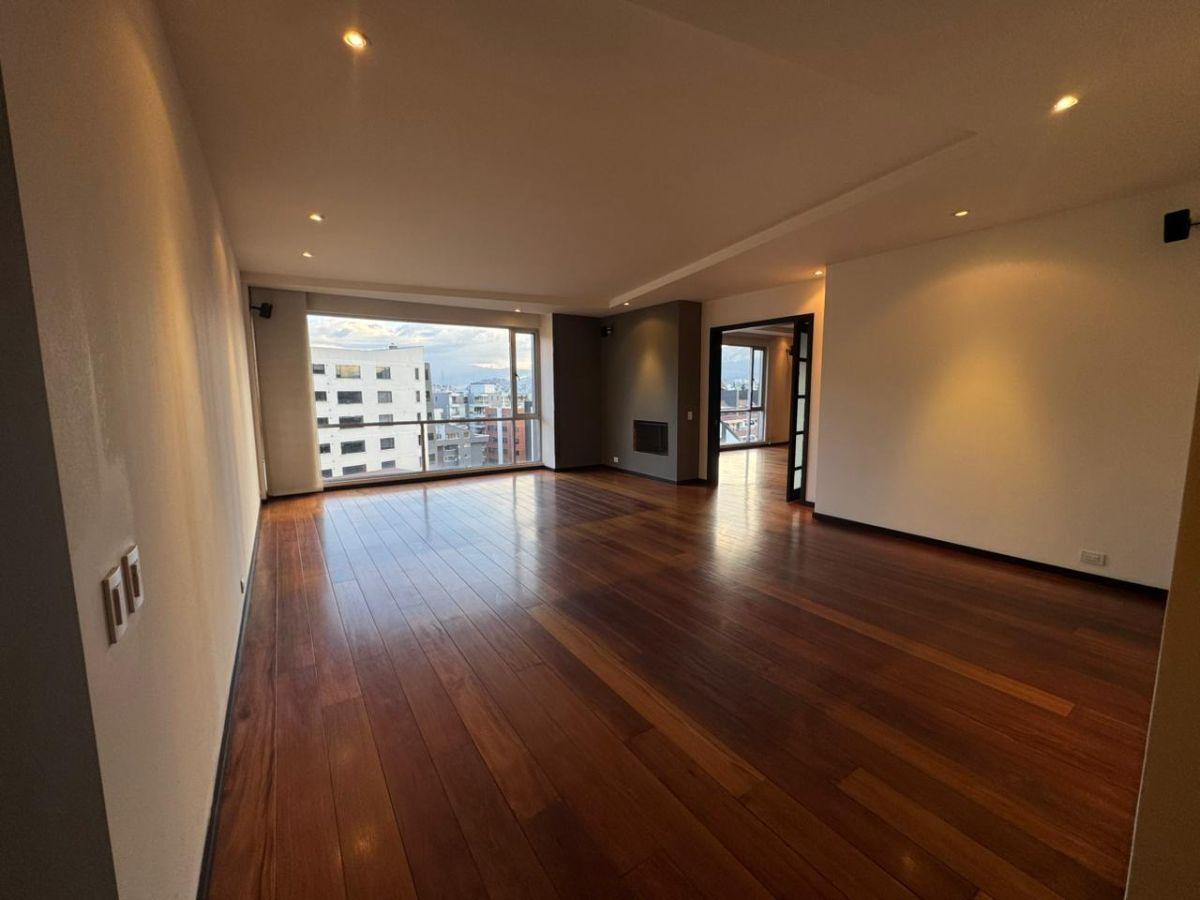 En Venta Departamento de 3 Dorm. 438 m² - Bellavista — imagen 3