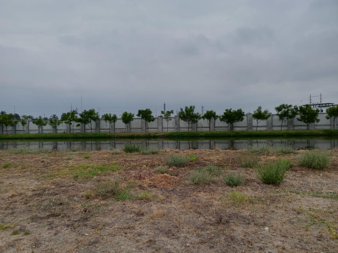 Terreno de Venta en La Urbanización Aires del Batán, 720 m², Al Lago. Guayas — imagen 4