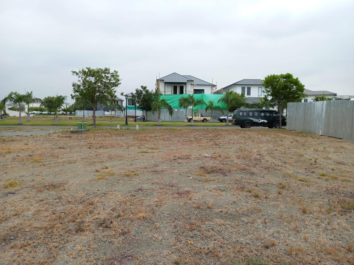 Terreno de Venta en La Urbanización Aires del Batán, 720 m², Al Lago. Guayas — imagen 2