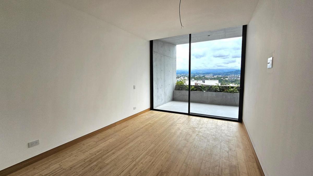 Venta Departamento con Vista en Cumbayá — imagen 6