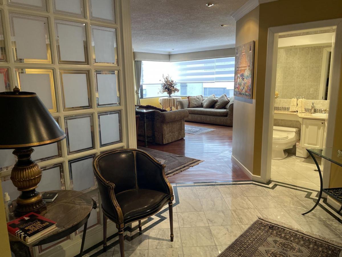 Lindo Departamento en Venta Quito Tenis - Sector Hidalgo de Pinto - Cerca del C. C. El Bosque — imagen 9