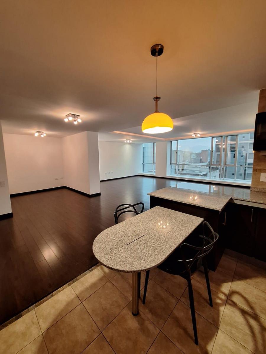 Venta Penthouse Calle Suiza y Av Eloy Alfaro $265.000 — imagen 6