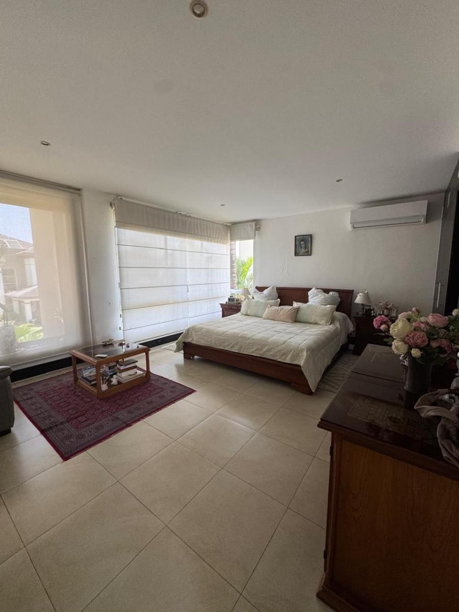 Venta de Casa en Laguna del Sol, Guayas — imagen 2