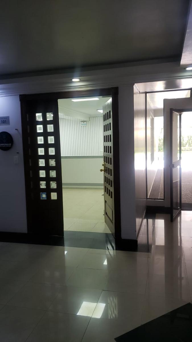 Consultorio o Clínica de Venta en República de El Salvador — imagen 9
