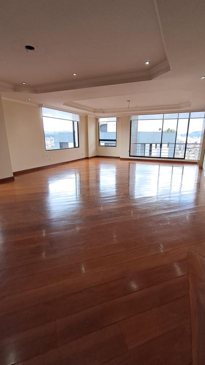Vendo Hermoso Penthouse, 4 Dorm. Quito Tenis, 637 m² Excelente Vista! — imagen 9