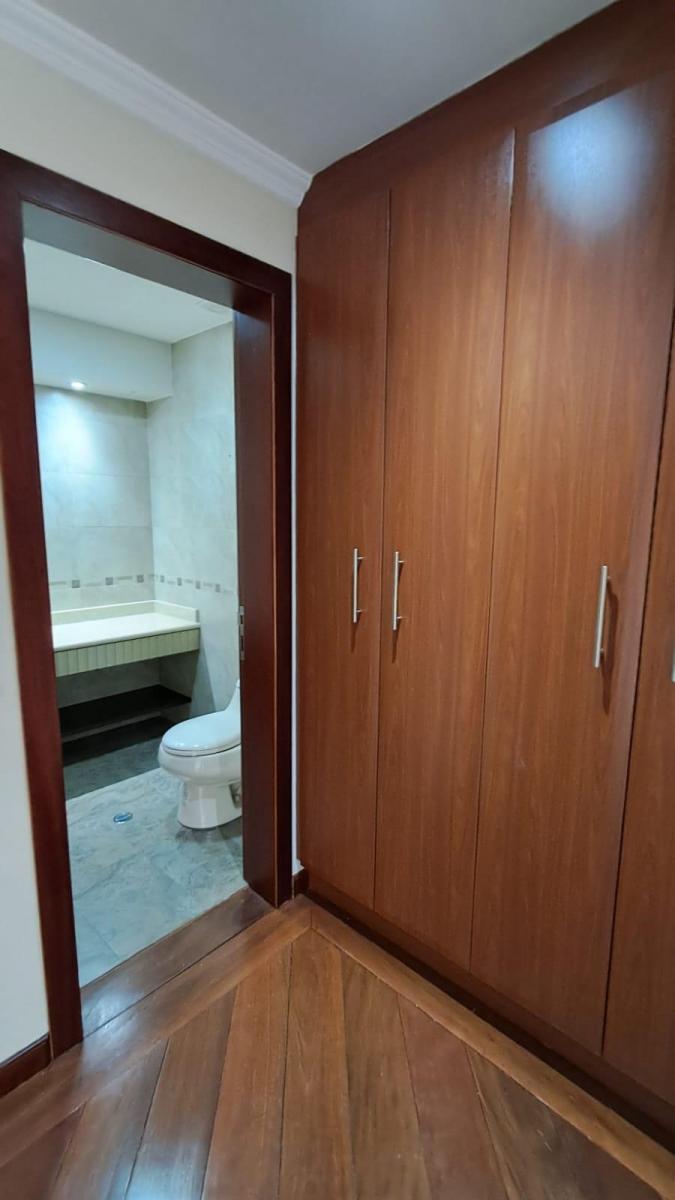 Vendo Hermoso Penthouse, 4 Dorm. Quito Tenis, 637 m² Excelente Vista! — imagen 2